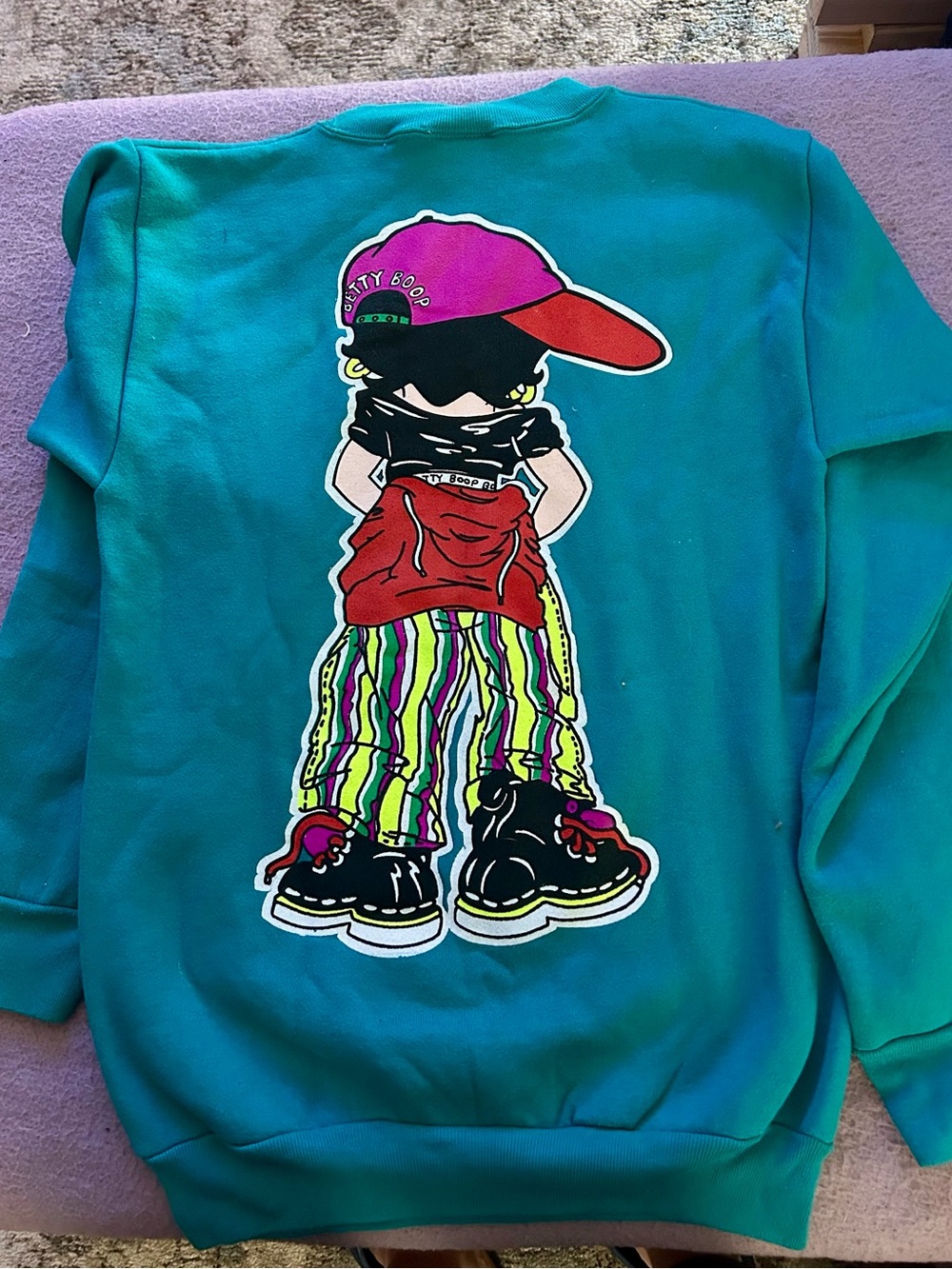 Betty Boop Graphic Woman Medium Sweatshirt - Picture 2 of 2